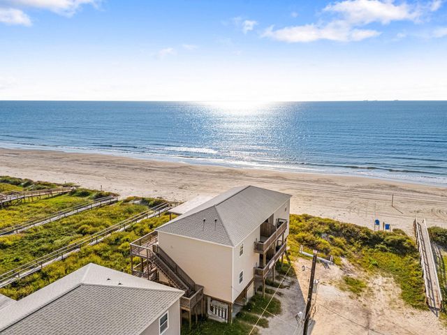 116 I Howard Avenue, Surfside Beach, TX 77541
