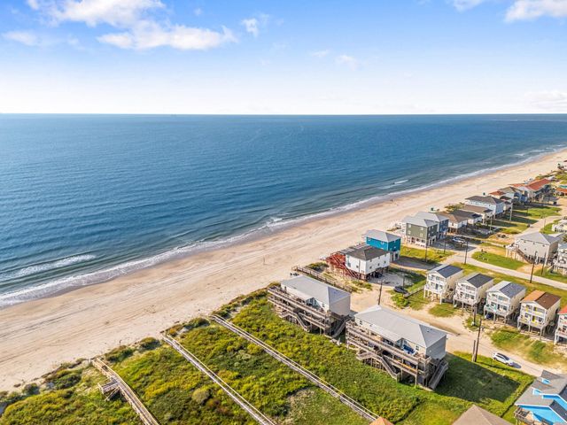 116 I Howard Avenue, Surfside Beach, TX 77541