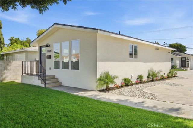 12138 Wright Road, Lynwood, CA 90262
