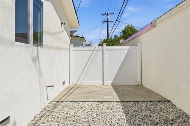 12138 Wright Road, Lynwood, CA 90262