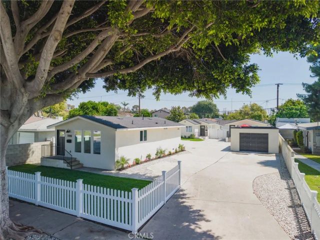 12138 Wright Road, Lynwood, CA 90262