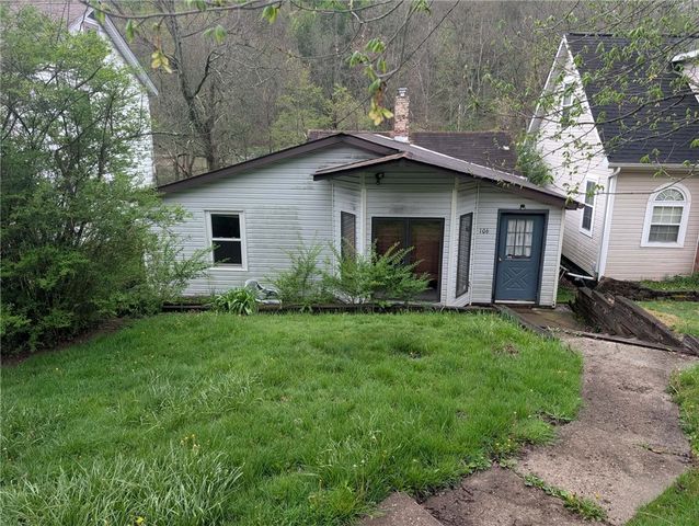 106 Sullivan St, City Of But Nw, PA 16001