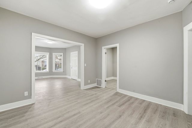 1217 N Harding Avenue 1, Chicago, IL 60651