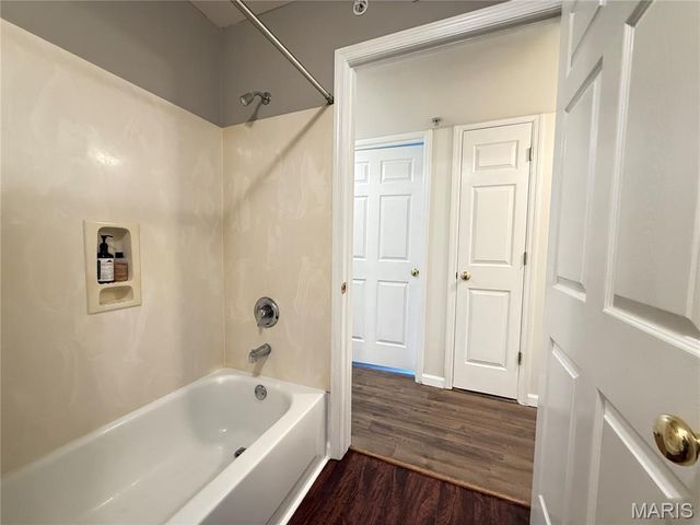 3605 Tracey Rich Road 3D, St Louis, MO 63125