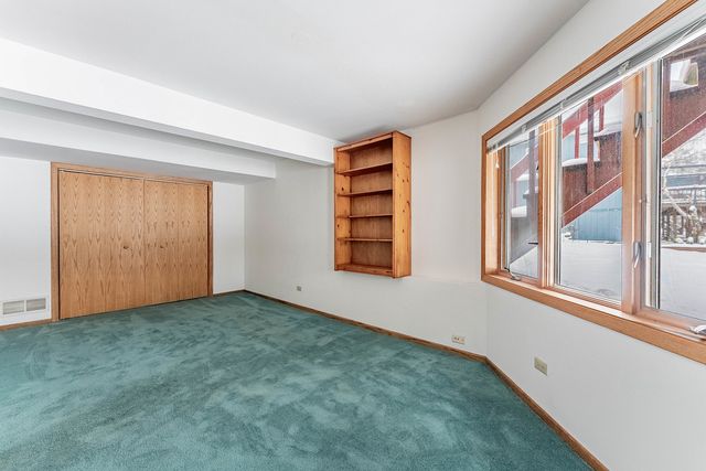 187 Hilltop Drive, Lake In The Hills, IL 60156