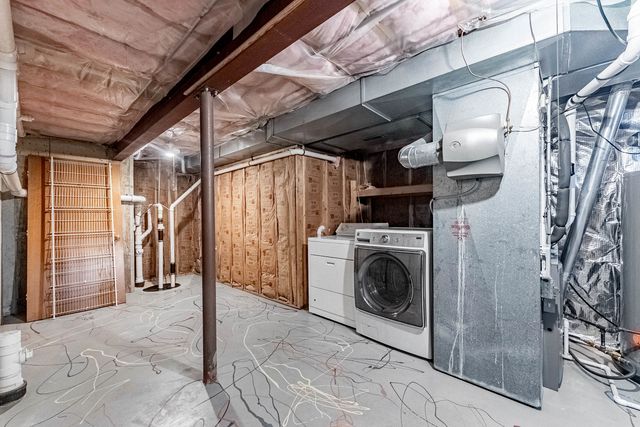 187 Hilltop Drive, Lake In The Hills, IL 60156