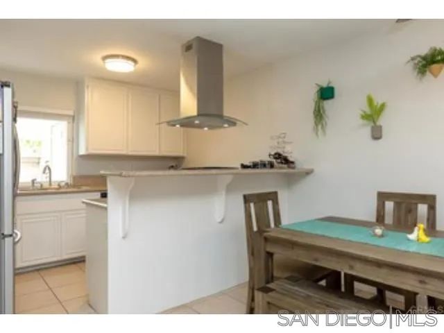 10136 Caminito Mulege, San Diego, CA 92126