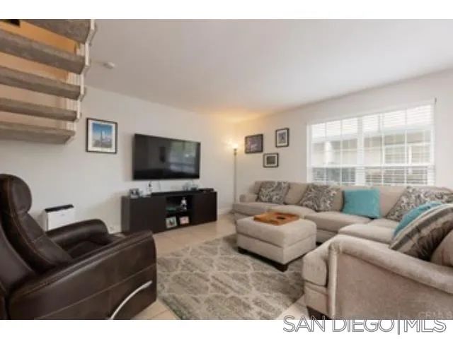 10136 Caminito Mulege, San Diego, CA 92126