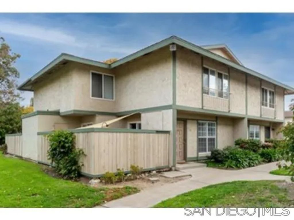 10136 Caminito Mulege, San Diego, CA 92126