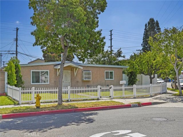 13478 Fanshaw Avenue, Paramount, CA 90723