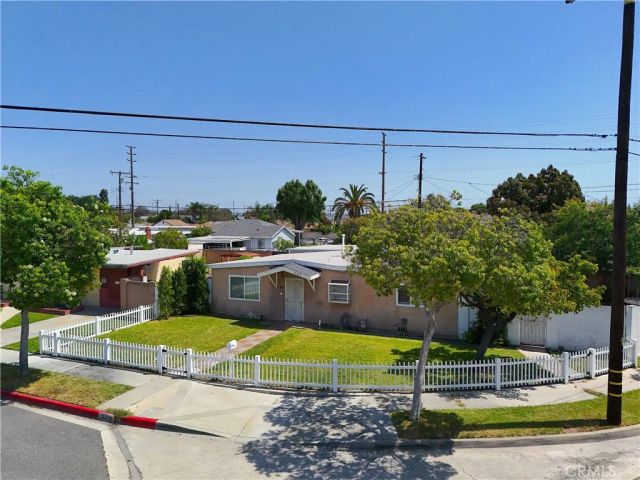 13478 Fanshaw Avenue, Paramount, CA 90723