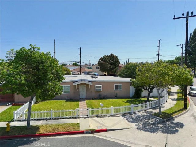 13478 Fanshaw Avenue, Paramount, CA 90723