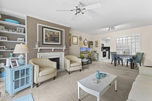 5679 Monroe Street, Unit 209, Sylvania, OH 43560