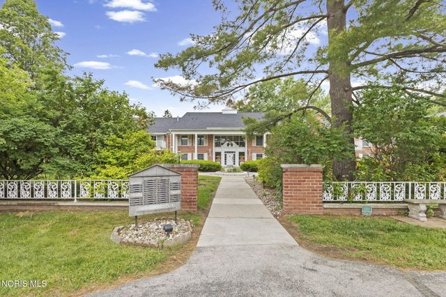 5679 Monroe Street, Unit 209, Sylvania, OH 43560