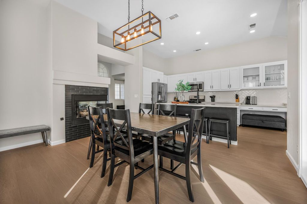 Image 13 of property listing at 7276 N Gregory Avenue, Fresno, CA 93722