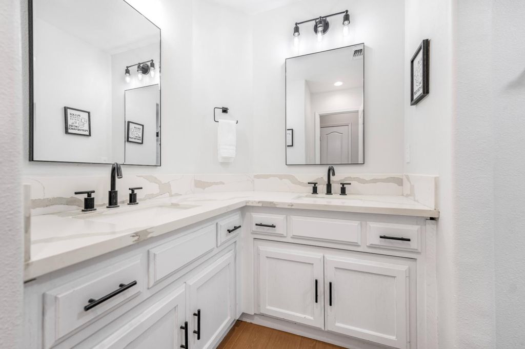 Image 20 of property listing at 7276 N Gregory Avenue, Fresno, CA 93722