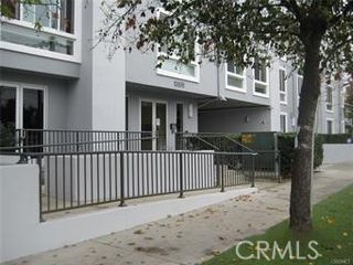 10878 Bloomfield 404, Toluca Lake, CA 91602