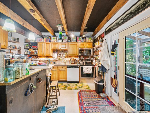 311 Old Sawmill Road, Burnsville, NC 28714