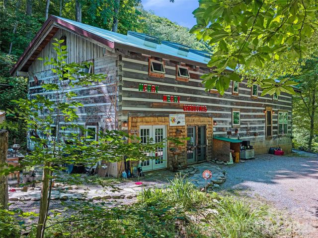 311 Old Sawmill Road, Burnsville, NC 28714
