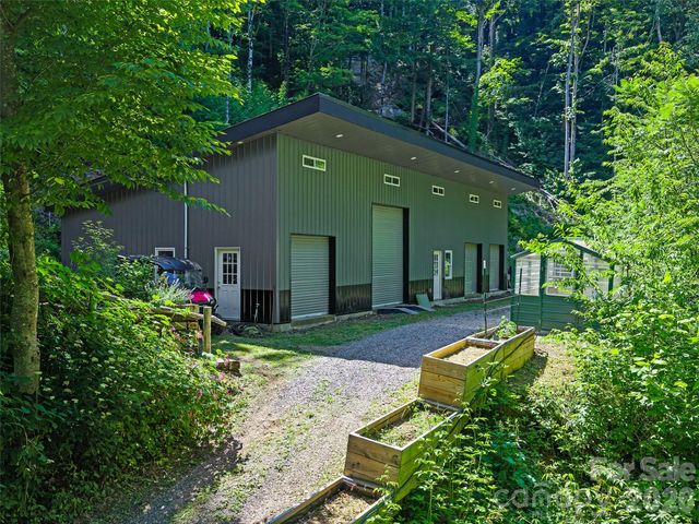 311 Old Sawmill Road, Burnsville, NC 28714