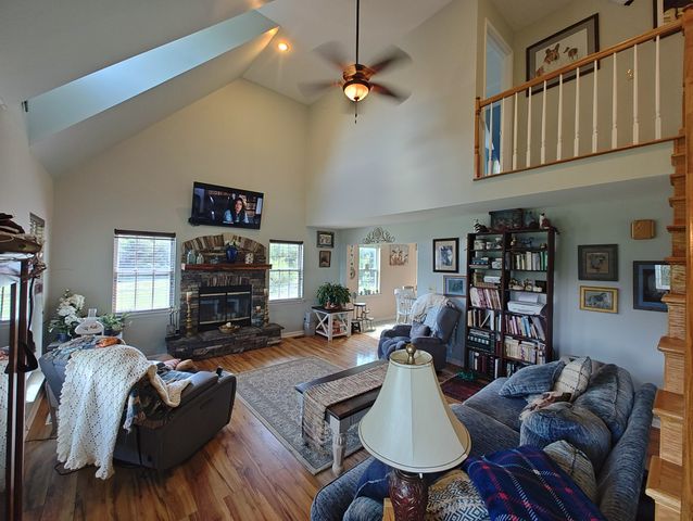 2770 Beech Log Rd, Watertown, TN 37184
