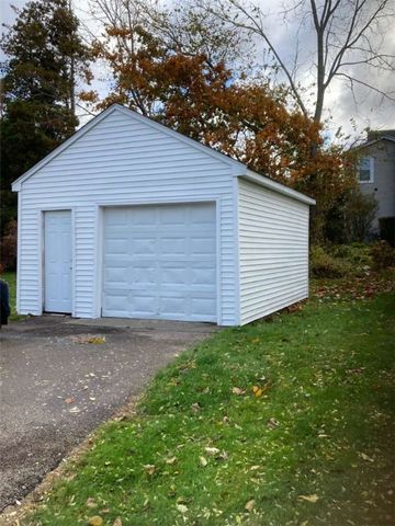 24 George Street, Westerly, RI 02891