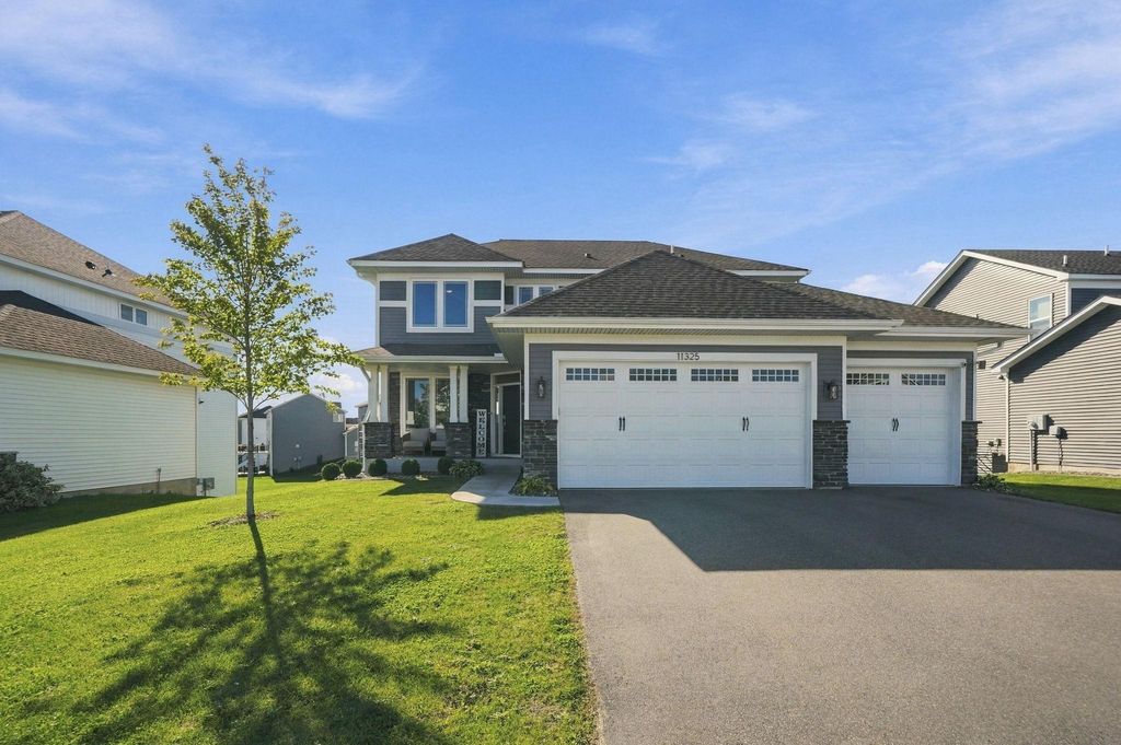 11325 Creekside Trail, Maple Grove, MN 55311 — photo 2