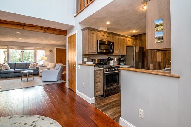 9 Top Notch Road, Bartlett, NH 03812