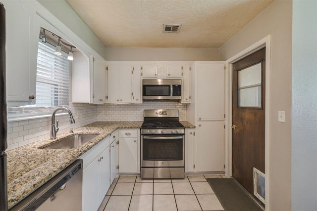 2307 Dakota Street, Norman, OK 73069