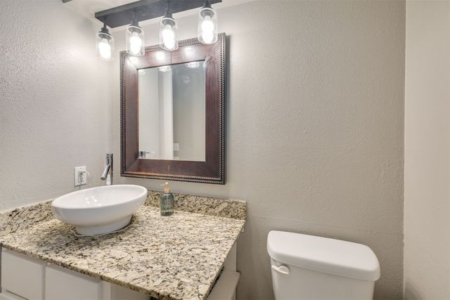 2307 Dakota Street, Norman, OK 73069