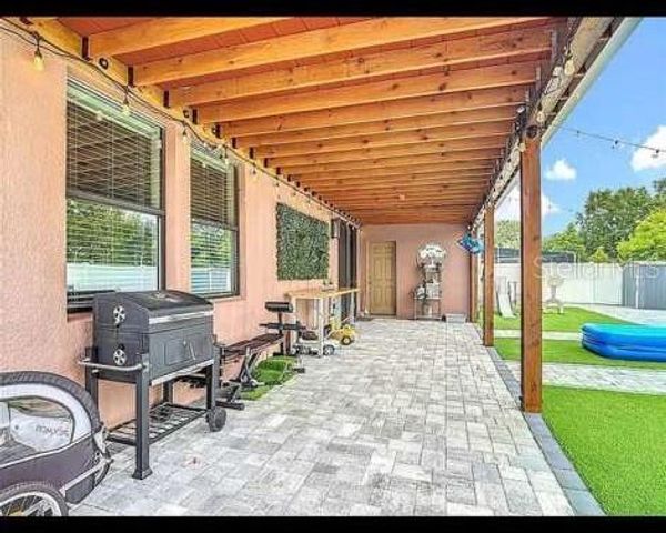 911 LA TERRAZA LANE, Kissimmee, FL 34744