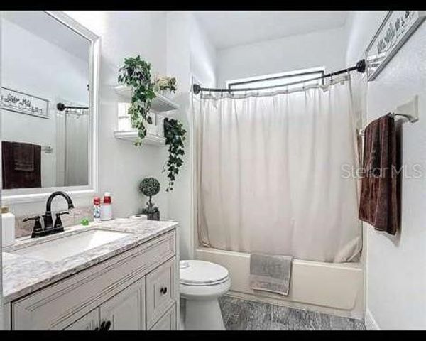 911 LA TERRAZA LANE, Kissimmee, FL 34744
