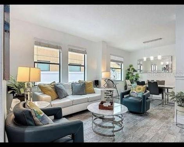 911 LA TERRAZA LANE, Kissimmee, FL 34744