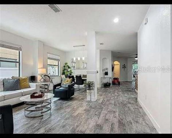 911 LA TERRAZA LANE, Kissimmee, FL 34744
