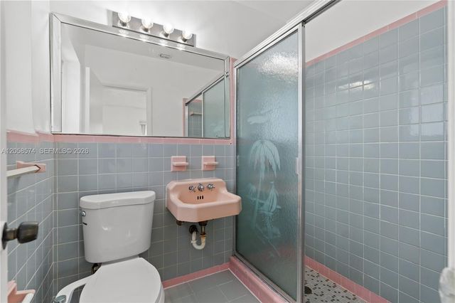 661 W 50th Place, Hialeah, FL 33012