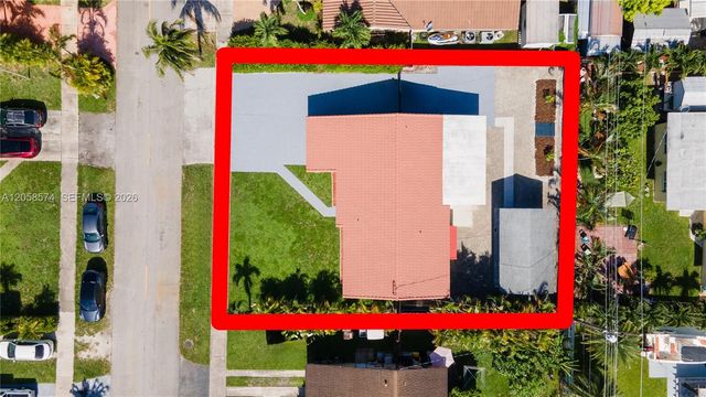 661 W 50th Place, Hialeah, FL 33012