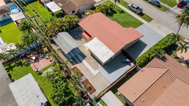 661 W 50th Place, Hialeah, FL 33012
