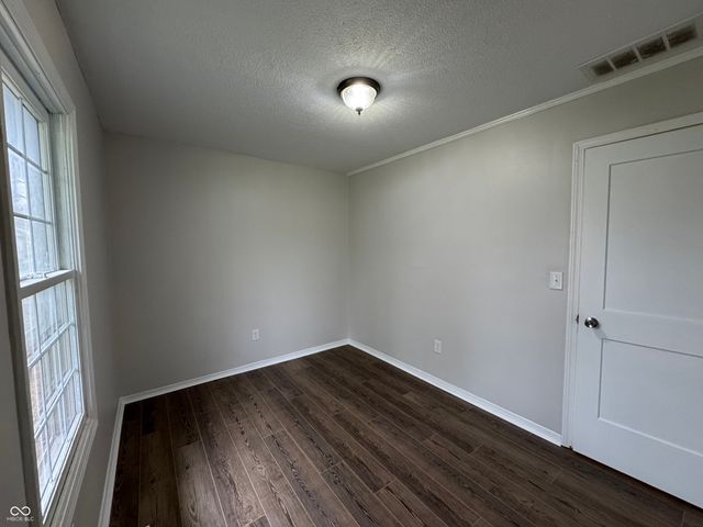 1523 W 8th Street, Bloomington, IN 47404