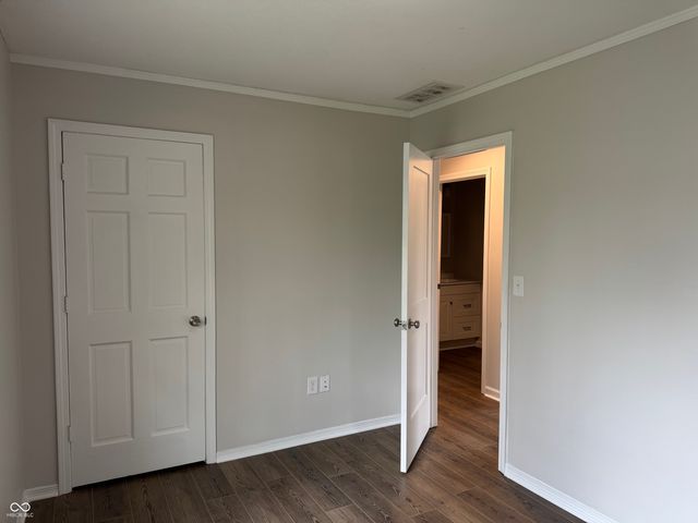 1523 W 8th Street, Bloomington, IN 47404