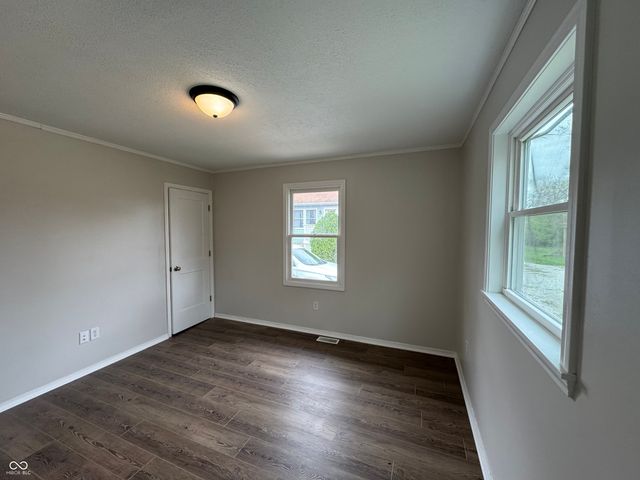 1523 W 8th Street, Bloomington, IN 47404