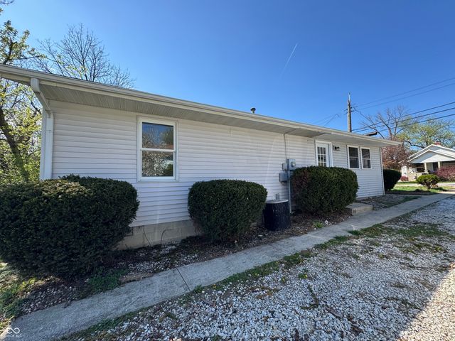1523 W 8th Street, Bloomington, IN 47404