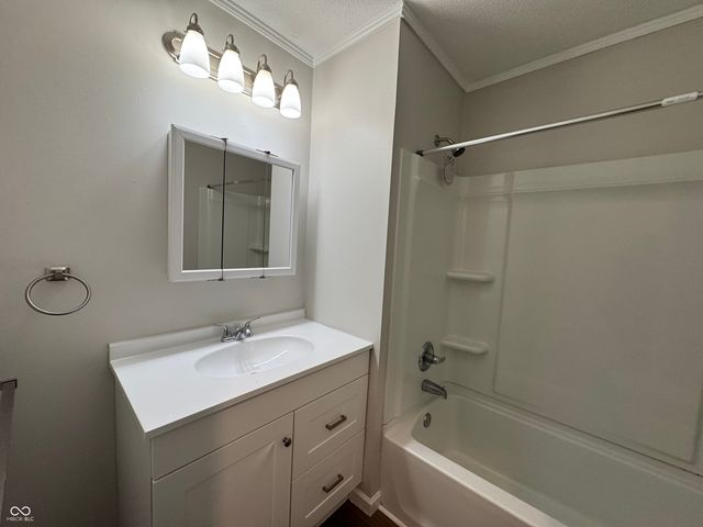 1523 W 8th Street, Bloomington, IN 47404