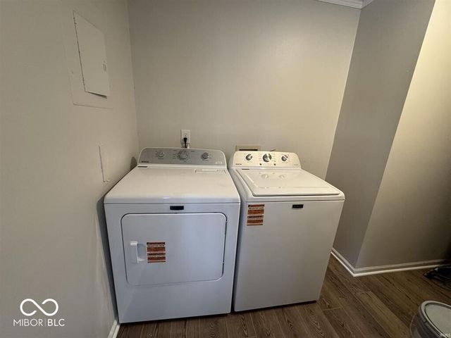 1523 W 8th Street, Bloomington, IN 47404