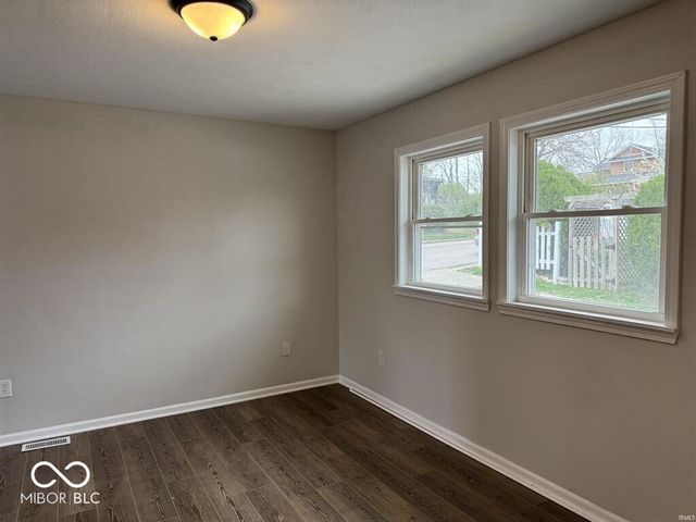 1523 W 8th Street, Bloomington, IN 47404