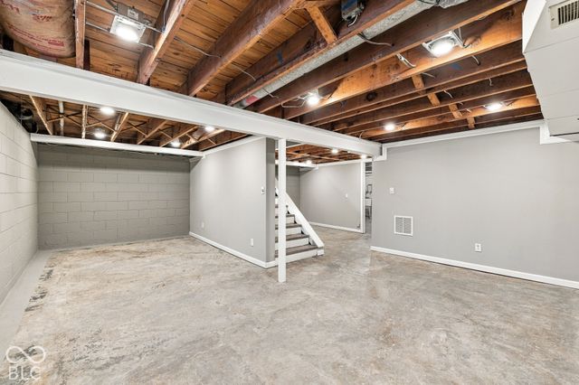 2311 E 63rd Street, Indianapolis, IN 46220