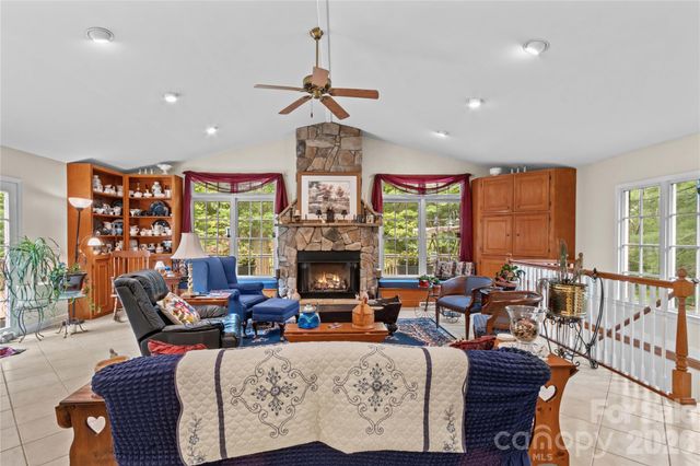 270 Lewis Ferry Road, Statesville, NC 28625