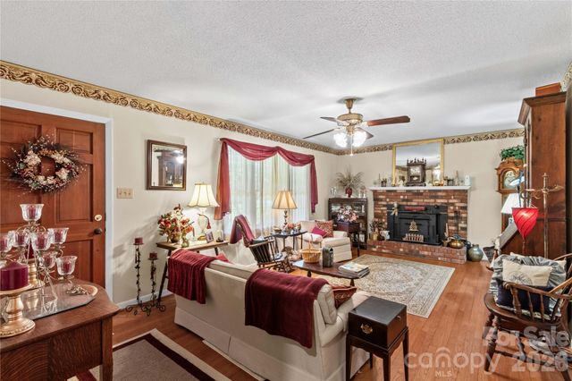 270 Lewis Ferry Road, Statesville, NC 28625