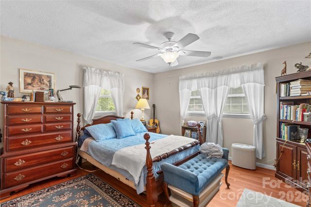 270 Lewis Ferry Road, Statesville, NC 28625