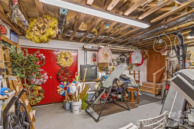 270 Lewis Ferry Road, Statesville, NC 28625