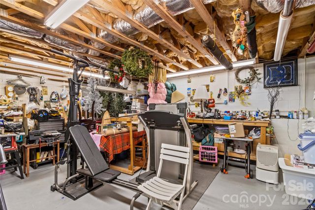 270 Lewis Ferry Road, Statesville, NC 28625